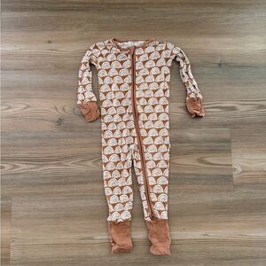 Little Sleepies rust rainbows